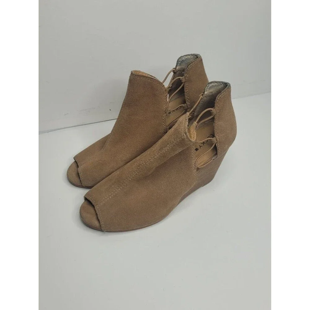 Lucky Brand Reevas Leather Peep Toe Wedge Booties Pull On Open Cut Outs size 9